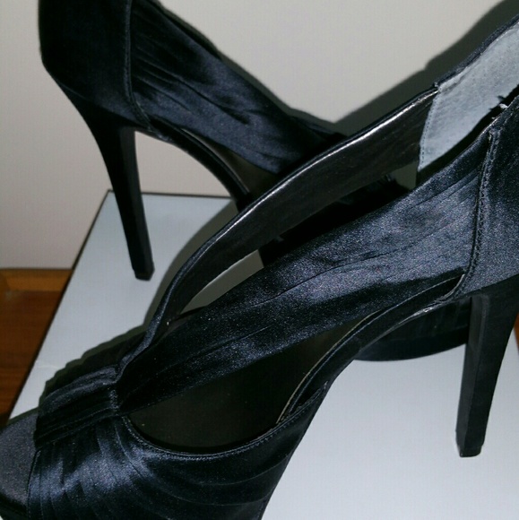 Jessica Simpson high heels - Picture 3 of 5